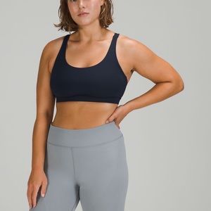 Lululemon sports bra Energy Bra - true navy size 6